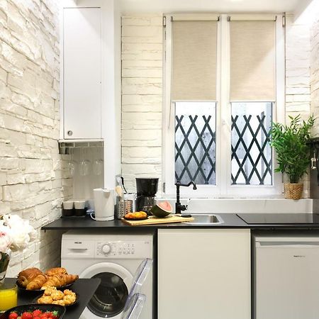 Lovely Place In A Quiet Area Between Invalides Et Eiffel Tower Apartamento París Exterior foto